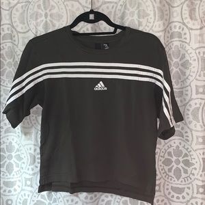 Adidas semi crop workout top
